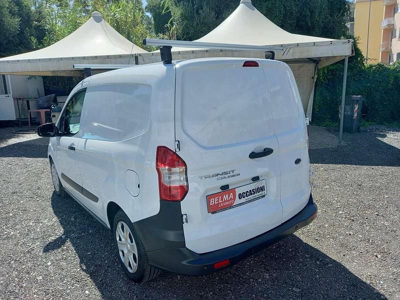 Usata Ford Courier 75 CV (55 kW) 2022 Bianco Monovolume