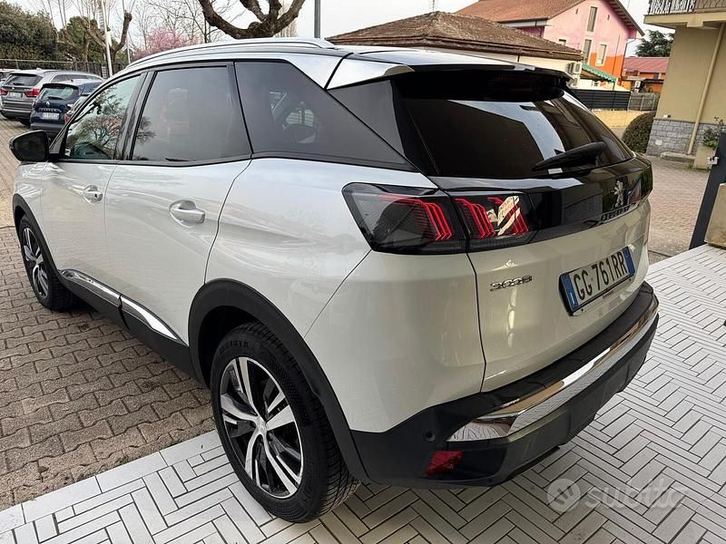 Usata Peugeot 3008 Allure 130 CV (95 kW) 2021 Bianco SUV