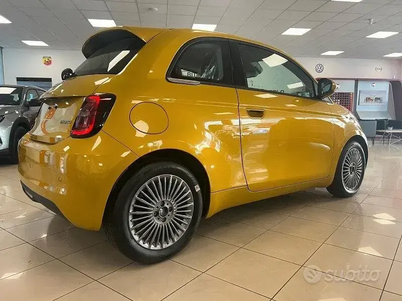 Nuova Fiat 500 65 CV (47 kW) 2026 Giallo Berlina