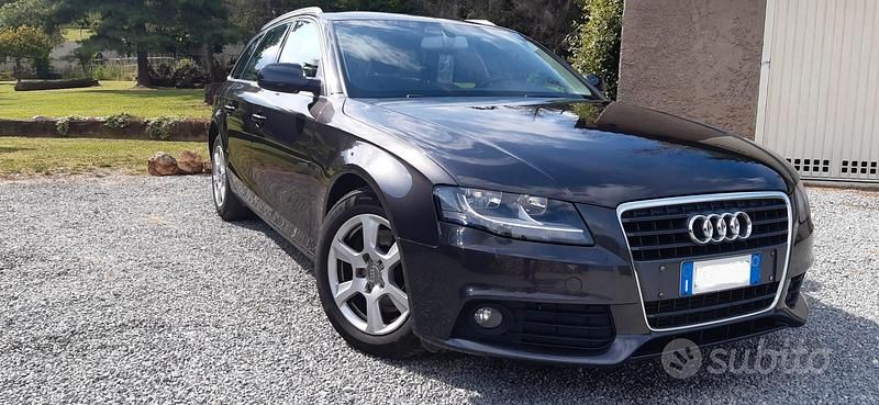 Nero Usata 2011 Audi A4 Ambiente Station wagon | 6900 € (Buon prezzo) - Immagine 1/4