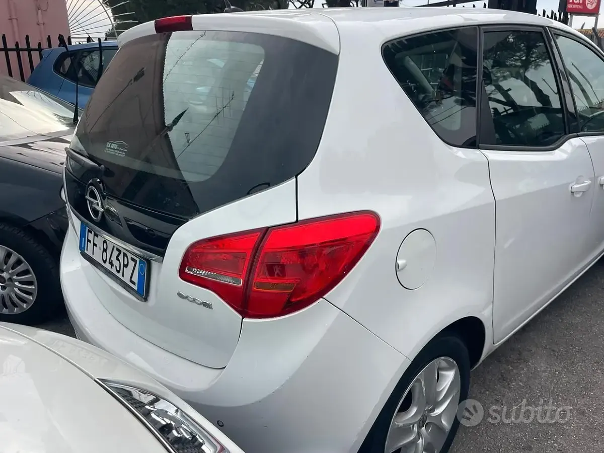 Usata Opel Meriva 120 CV (88 kW) 2013 Bianco Monovolume
