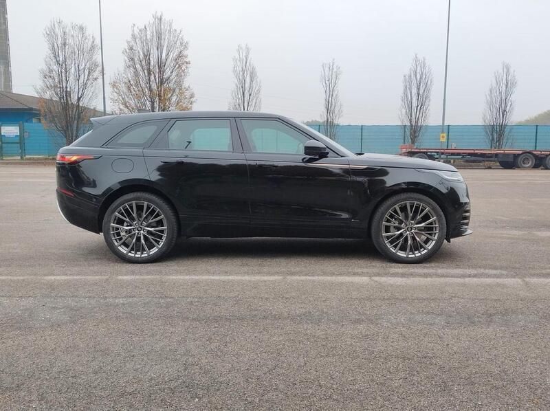 Usata Land Rover Range Rover Velar R-Dynamic 204 CV (150 kW) 2021 Nero SUV