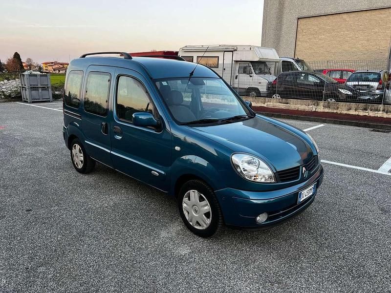 Usata Renault Kangoo 75 CV (55 kW) 2006 Blu/azzurro Station wagon