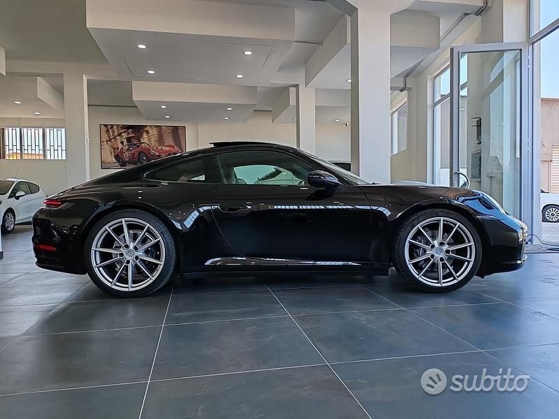 Usata Porsche 911 Carrera 384 CV (282 kW) 2023 Nero Coupé