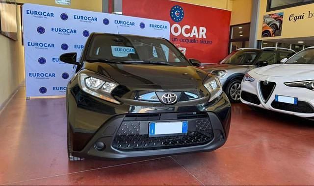 Usata Toyota Aygo X Active 72 CV (52 kW) 2025 Nero SUV