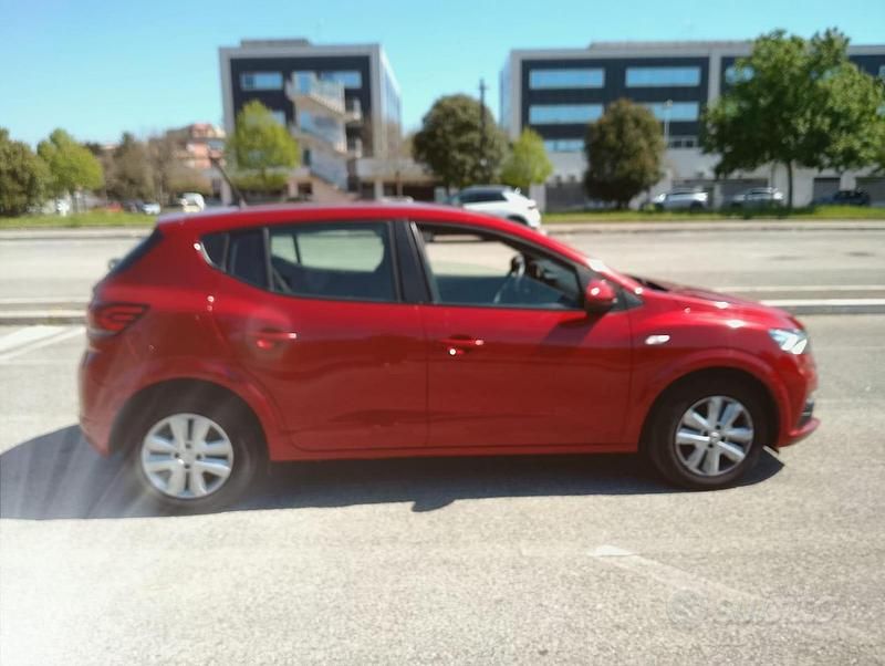 Usata Dacia Sandero 91 CV (66 kW) 2022 Rosso Berlina