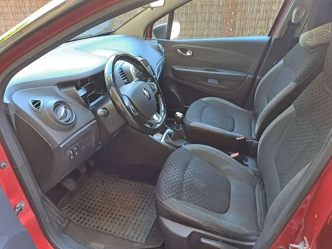 Gebraucht Renault Captur Intens 110 PS (80 kW) 2018 Rot SUV
