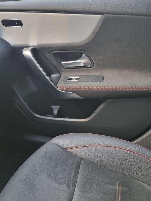 Begagnad Mercedes 200 Advanced Plus 150 HK (110 kW) 2025 Svart Sedan