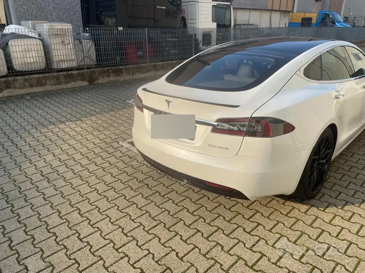 Usata Tesla Model S Performance 180 kW (245 CV) 2020 Bianco Utilitaria