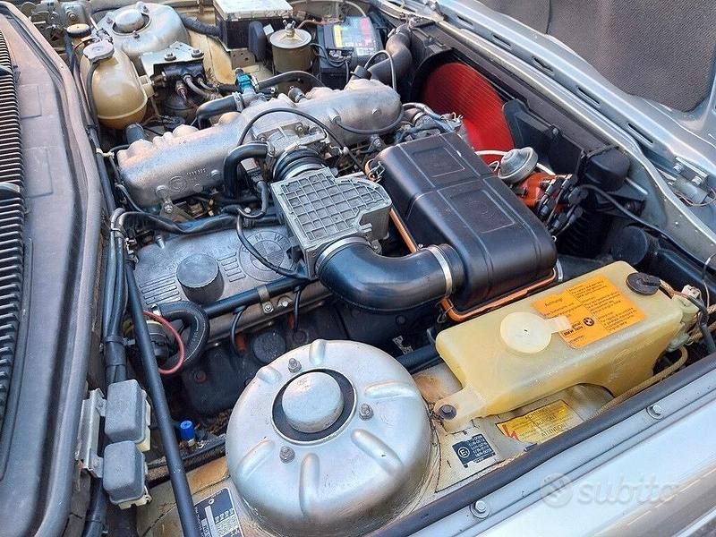 Usata BMW 733 197 CV (144 kW) 1981 Grigio Berlina