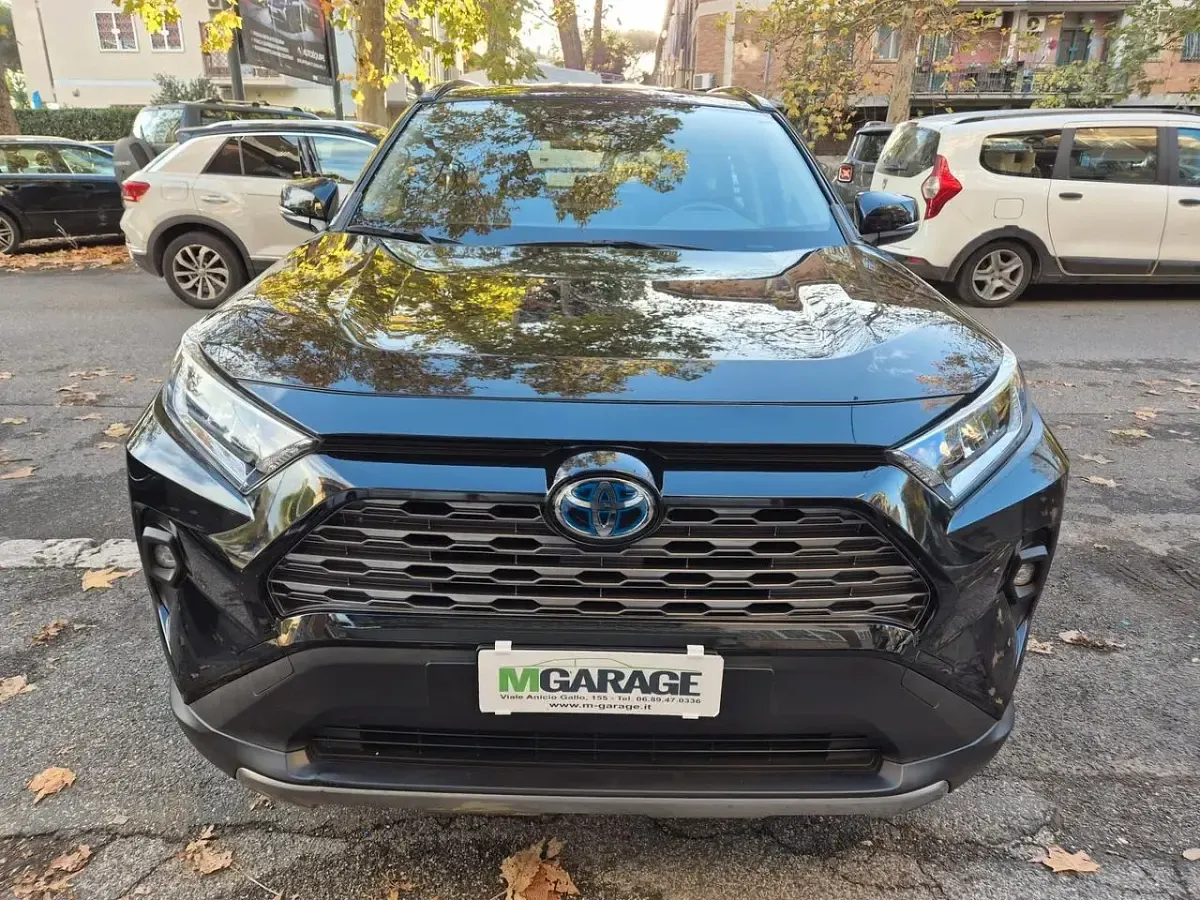 Usata Toyota RAV4 Hybrid Business Edition 178 CV (130 kW) 2022 Nero SUV