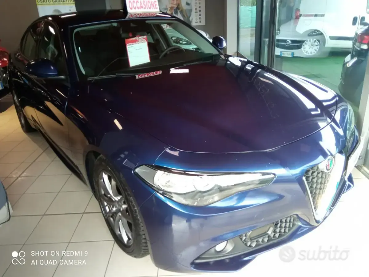 Usata Alfa Romeo Giulia 150 CV (110 kW) 2017 Blu Berlina