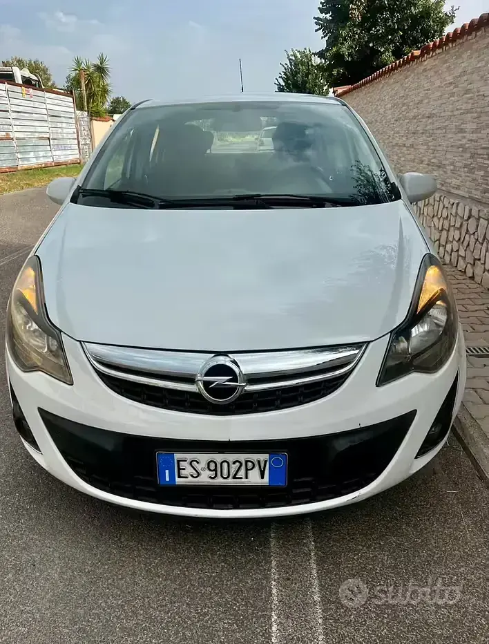 Usata Opel Corsa 80 CV (58 kW) 2013 Bianco Utilitaria