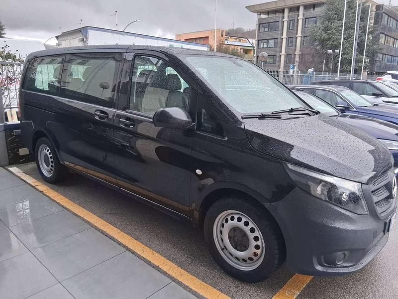 Usata Mercedes Vito 136 CV (100 kW) 2019 Nero Furgone