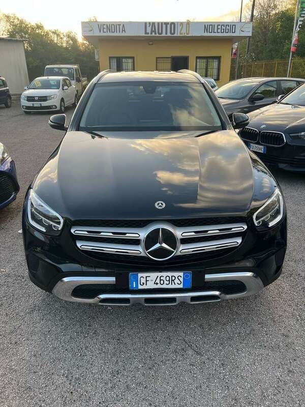 Usata Mercedes GLC300e Business 194 CV (142 kW) 2021 Nero SUV