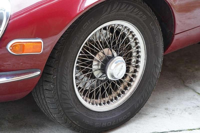 Usata Jaguar E-Type 300 CV (220 kW) 1974 Marrone Cabrio