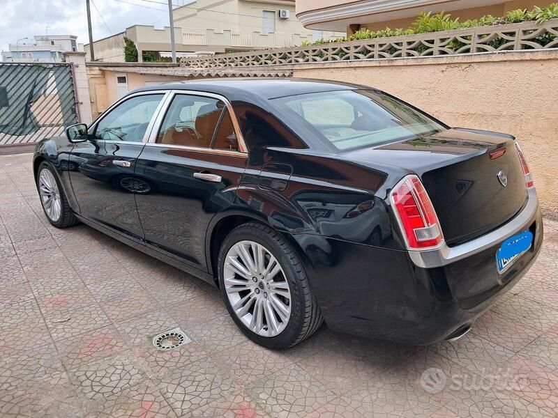 Usata Lancia Thema 239 CV (175 kW) 2014 Nero Berlina