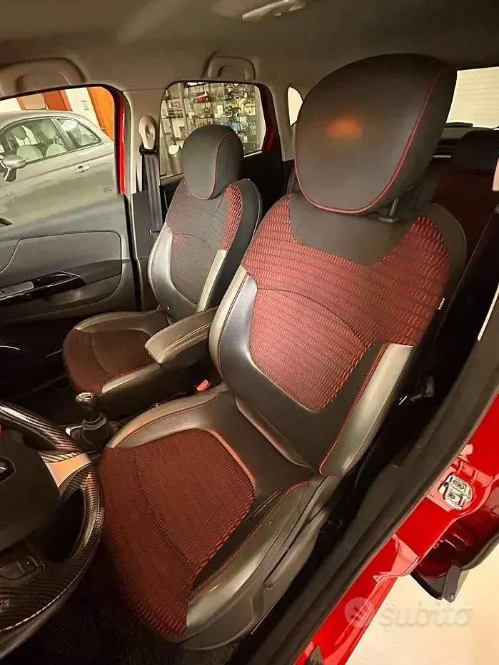 Usata Renault Captur Life 90 CV (66 kW) 2017 Rosso SUV