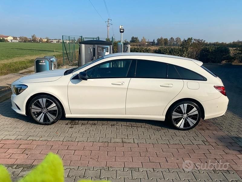 Bianco Usata 2018 Mercedes CLA200 Berlina | 15.700 € (Super prezzo) - Immagine 1/4