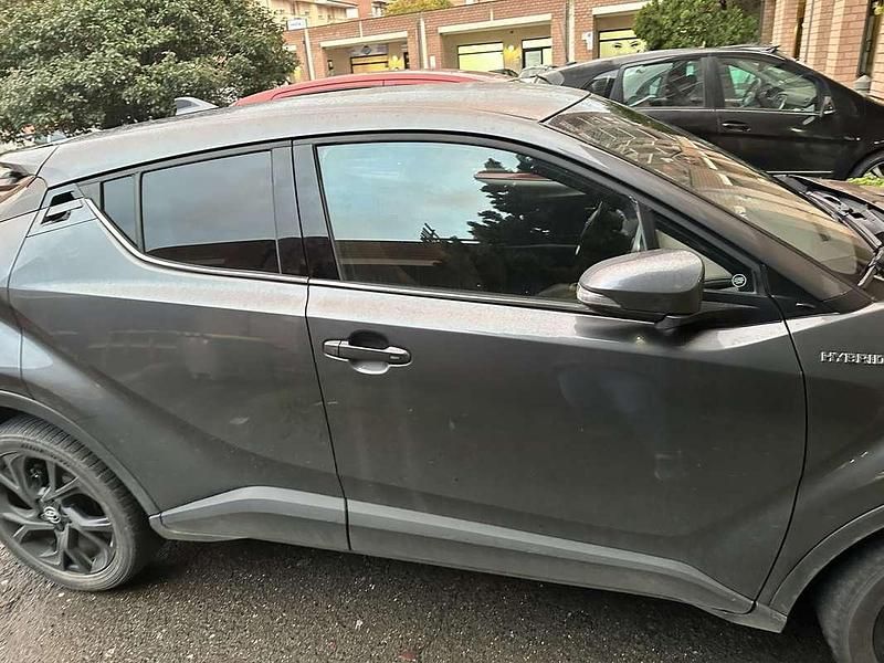 Usata Toyota C-HR Lounge 98 CV (72 kW) 2018 SUV