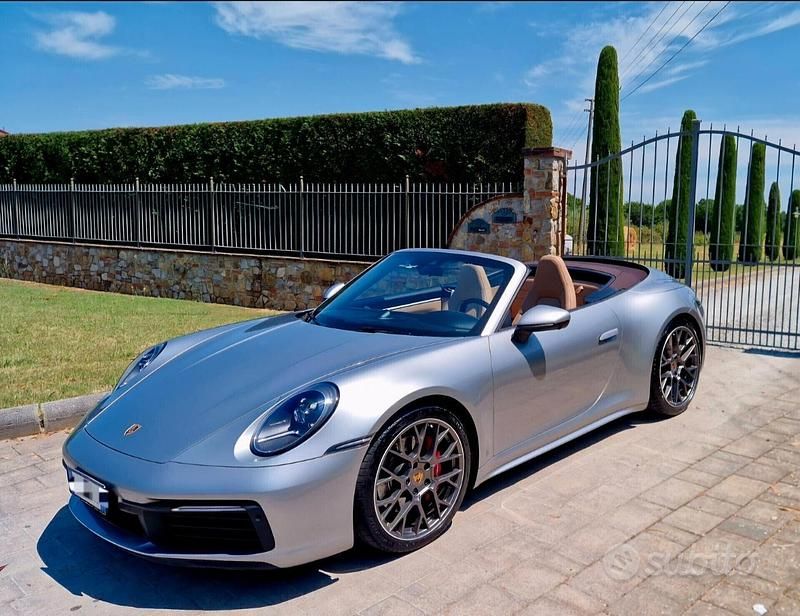 Usata Porsche 992 450 CV (330 kW) 2019 Grigio Cabrio