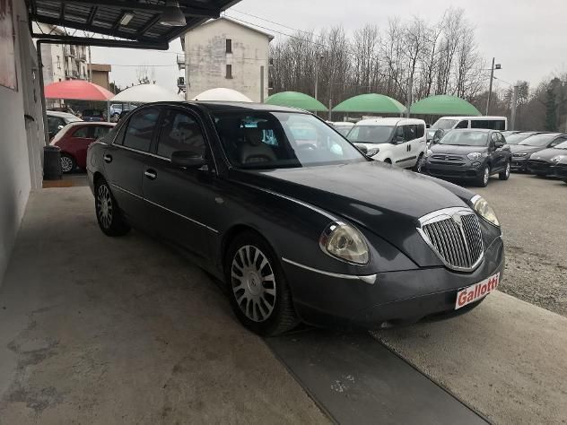 Lancia thesis 3000 v6 usata image