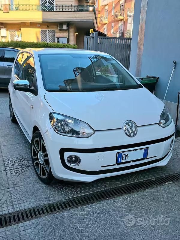 Usata VW up! 75 CV (55 kW) 2012 Bianco Utilitaria