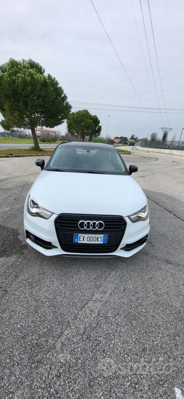 Bianco Usata 2014 Audi A1 S-Line Due volumi | 13.000 € (Molto cara) - Immagine 1/4