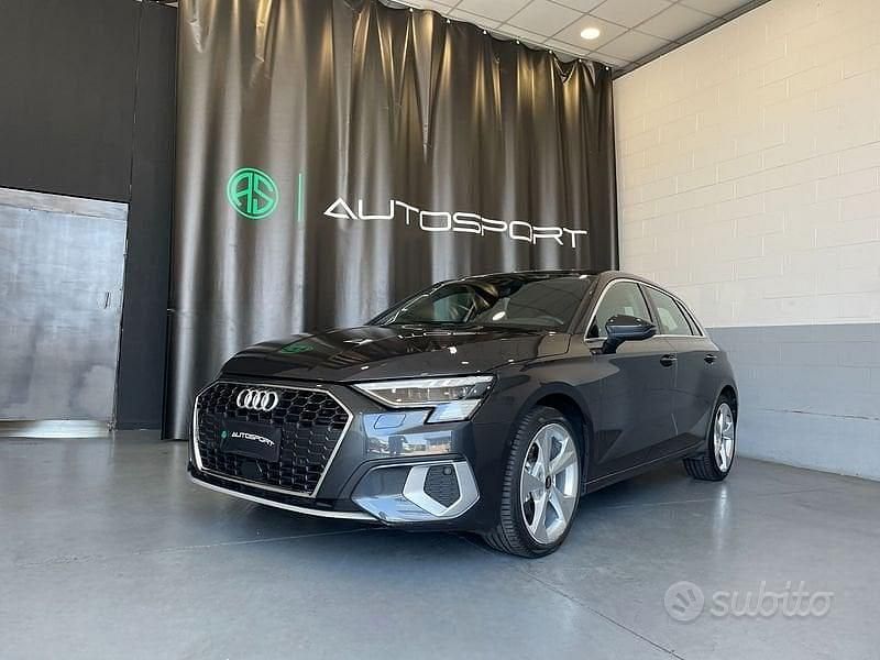 Usata Audi A3 150 CV (110 kW) 2023 Grigio Berlina