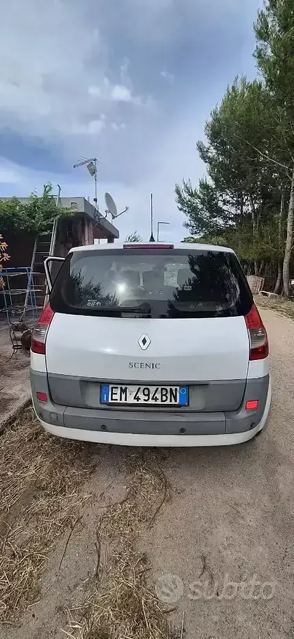 Usata Renault Scenic E-Tech 106 CV (77 kW) 2008 Bianco Monovolume