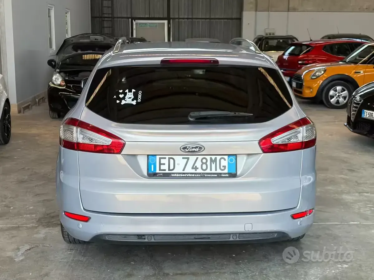 Usata Ford Mondeo Titanium 163 CV (119 kW) 2010 Grigio Station wagon
