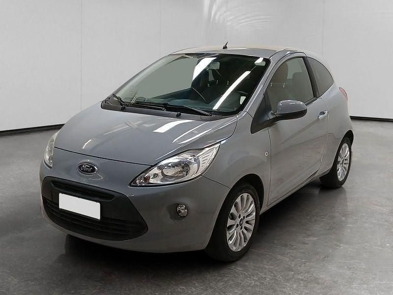Usata Ford Ka Titanium 69 CV (50 kW) 2016 Grigio Berlina