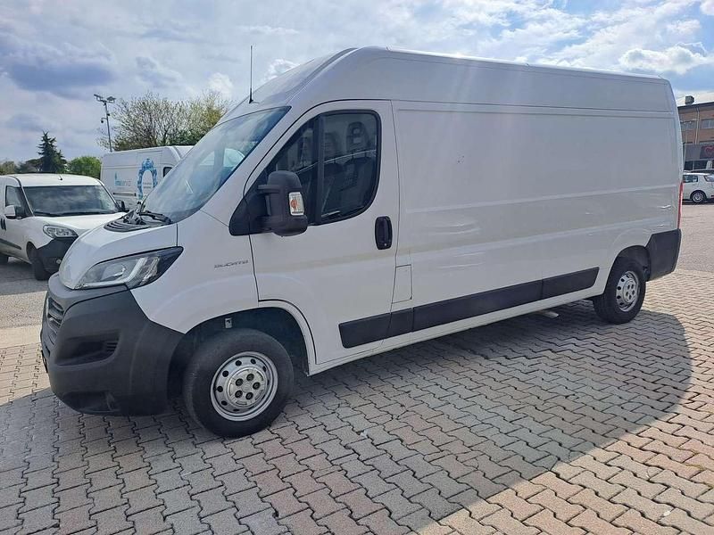 Usata Fiat Ducato 120 CV (88 kW) 2020 Bianco Furgone