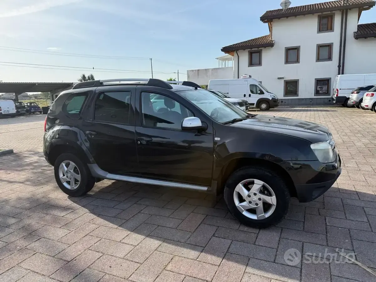Usata Dacia Duster 110 CV (80 kW) 2012 Blu SUV