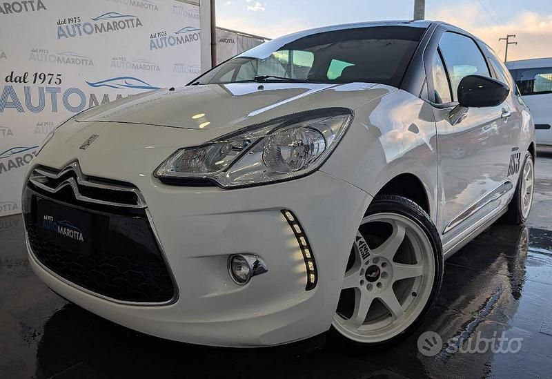 Usata Citroën DS3 Chic 70 CV (51 kW) 2012 Bianco Berlina