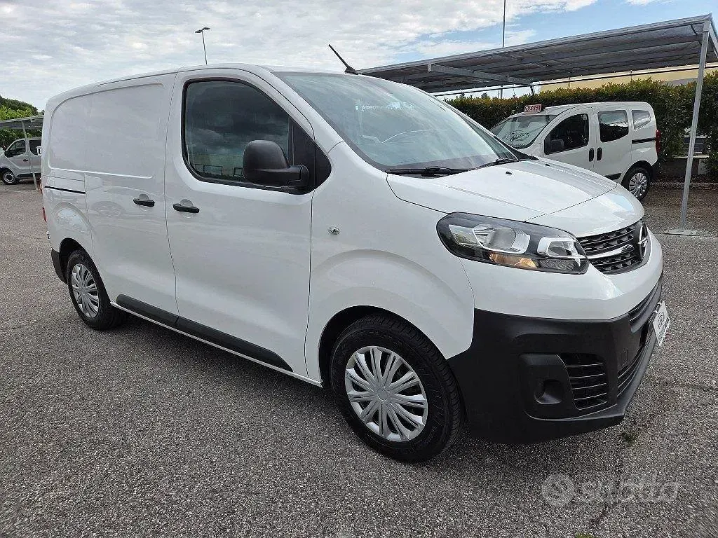 Usata Opel Vivaro Enjoy 120 CV (88 kW) 2020 Bianco Monovolume