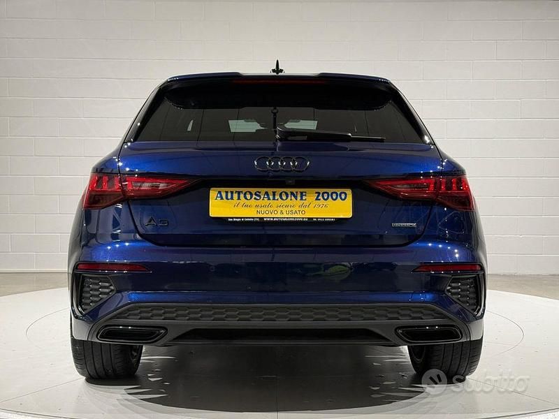 Usata Audi A3 S-Line 200 CV (147 kW) 2023 Blu Berlina