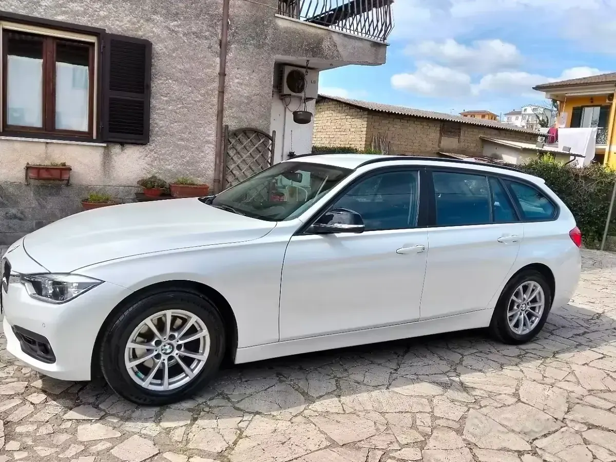 Usata BMW 318 150 CV (110 kW) 2018 Bianco Station wagon