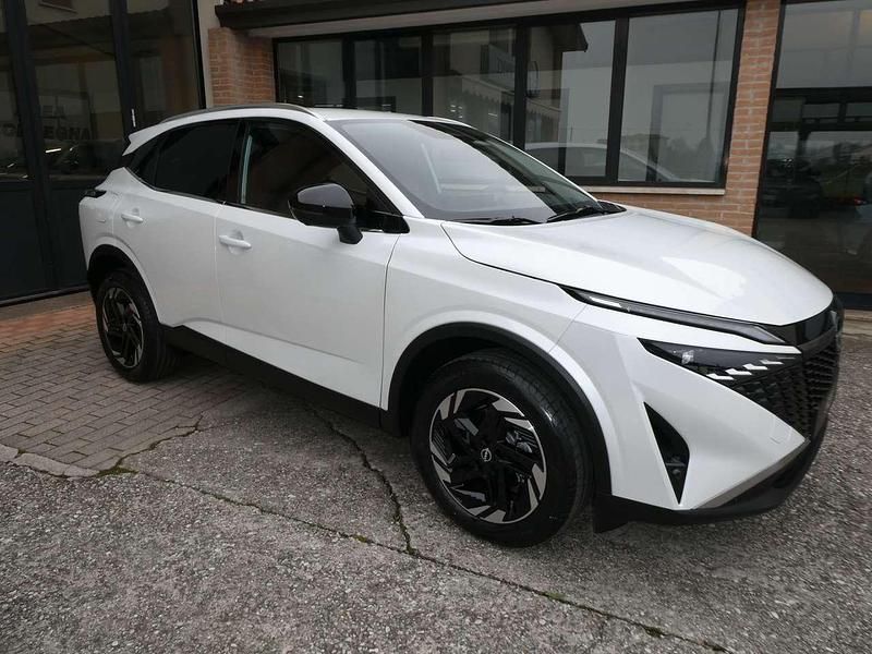Nuova Nissan Qashqai N-Connecta 158 CV (116 kW) 2025 White pearl SUV
