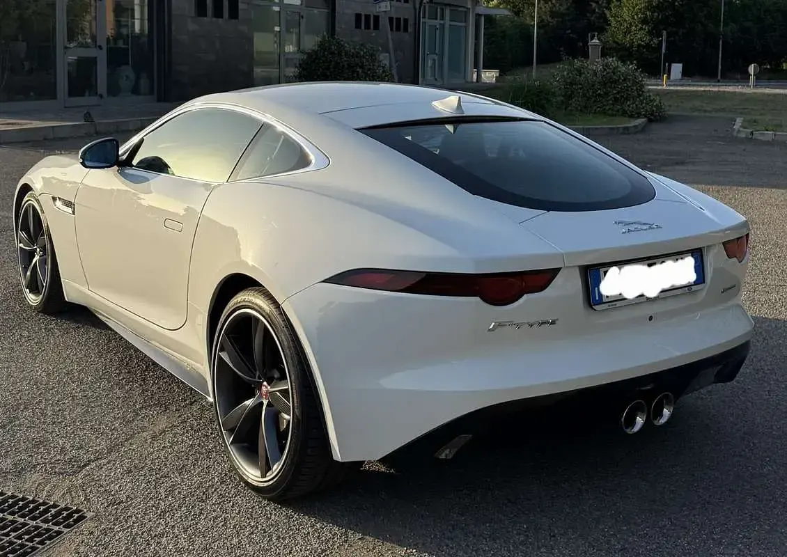 Usata Jaguar F-Type R-Dynamic 340 CV (250 kW) 2017 Coupé