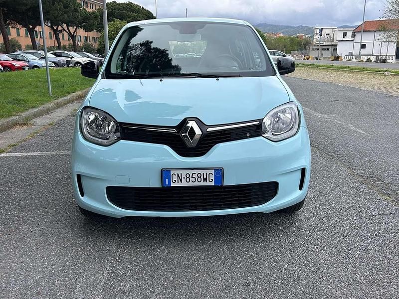 Usata Renault Twingo SE 65 CV (47 kW) 2024 Blu/azzurro Utilitaria