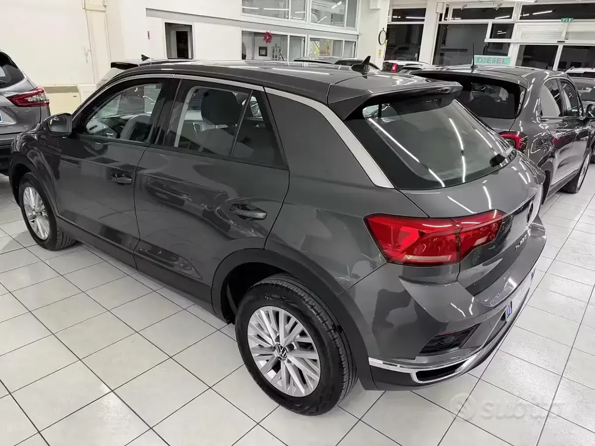 Usata VW T-Roc Sport 150 CV (110 kW) 2021 Grigio SUV