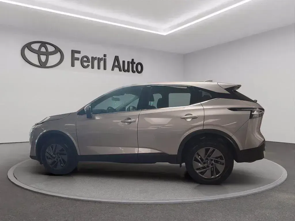 Usata Nissan Qashqai Acenta 140 CV (102 kW) 2025 Grigio SUV