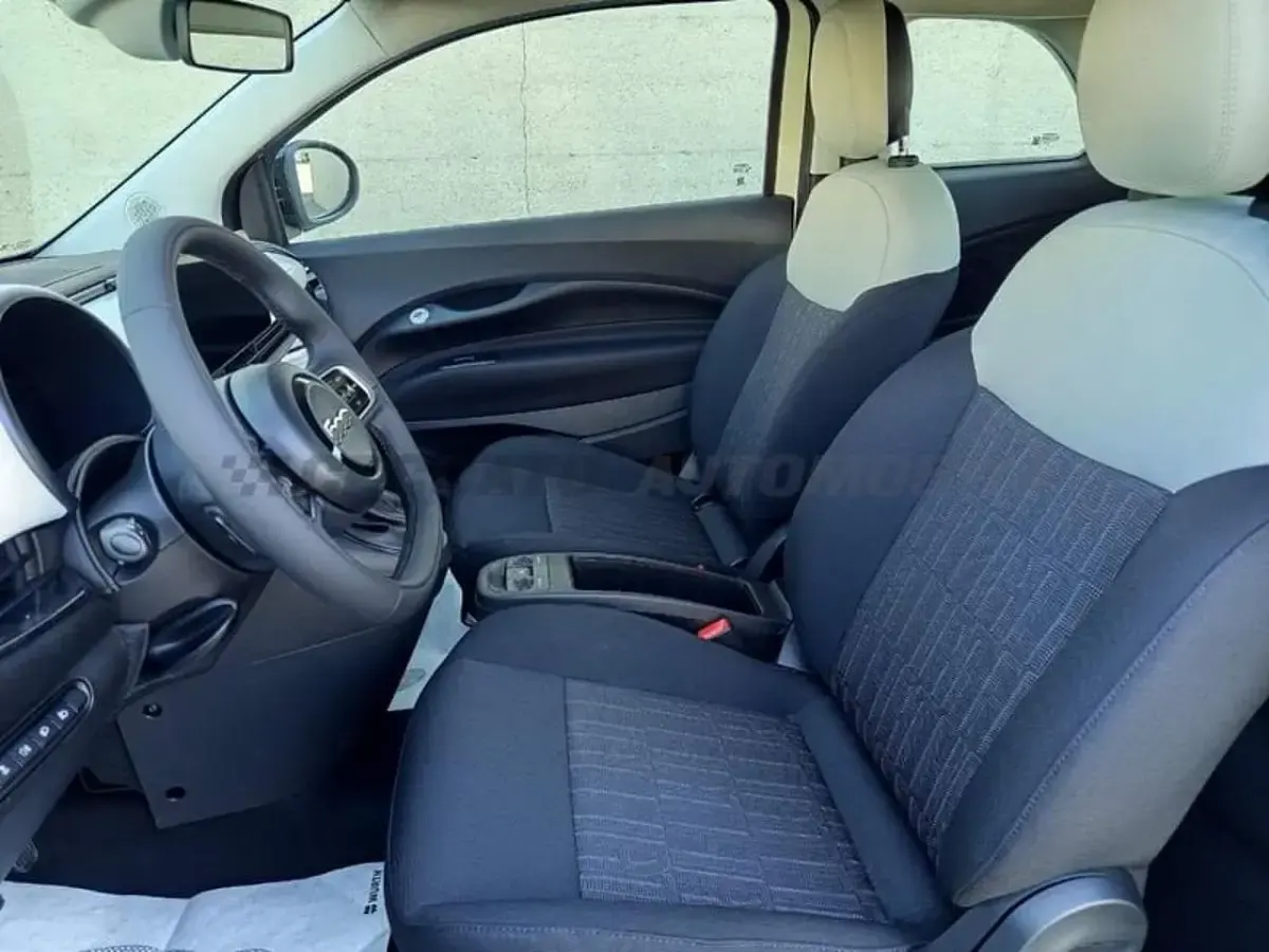 Nuova Fiat 500 Icon 65 CV (47 kW) 2026 Bianco Berlina