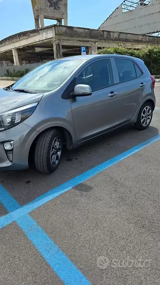 Begagnad Kia Picanto Style 69 HK (50 kW) 2023 Grå Halvkombi