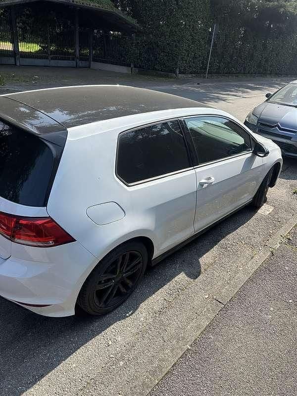 Usata VW Golf VII Highline 122 CV (89 kW) 2016 Berlina