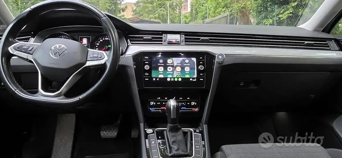 Usata VW Passat 122 CV (89 kW) 2021 Grigio Station wagon