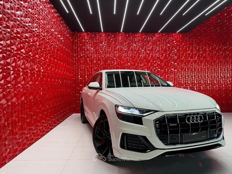 Usata Audi Q8 Sport 286 CV (210 kW) 2019 Bianco SUV