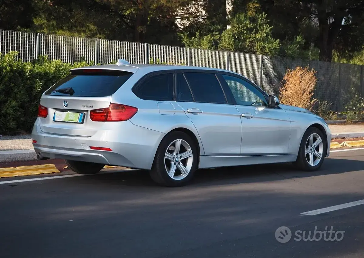 Usata BMW 318 Efficient Dynamics 143 CV (105 kW) 2014 Grigio Station wagon