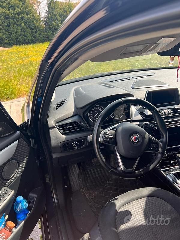 Usata BMW 218 150 CV (110 kW) 2015 Blu Monovolume